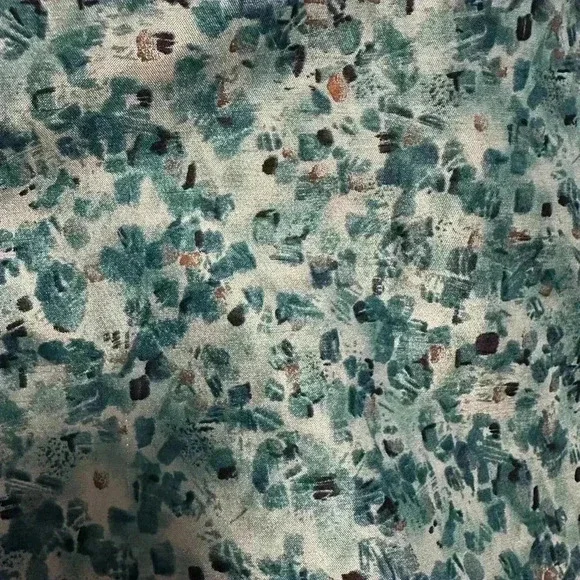 NWOT Floral top - Picture 3 of 4